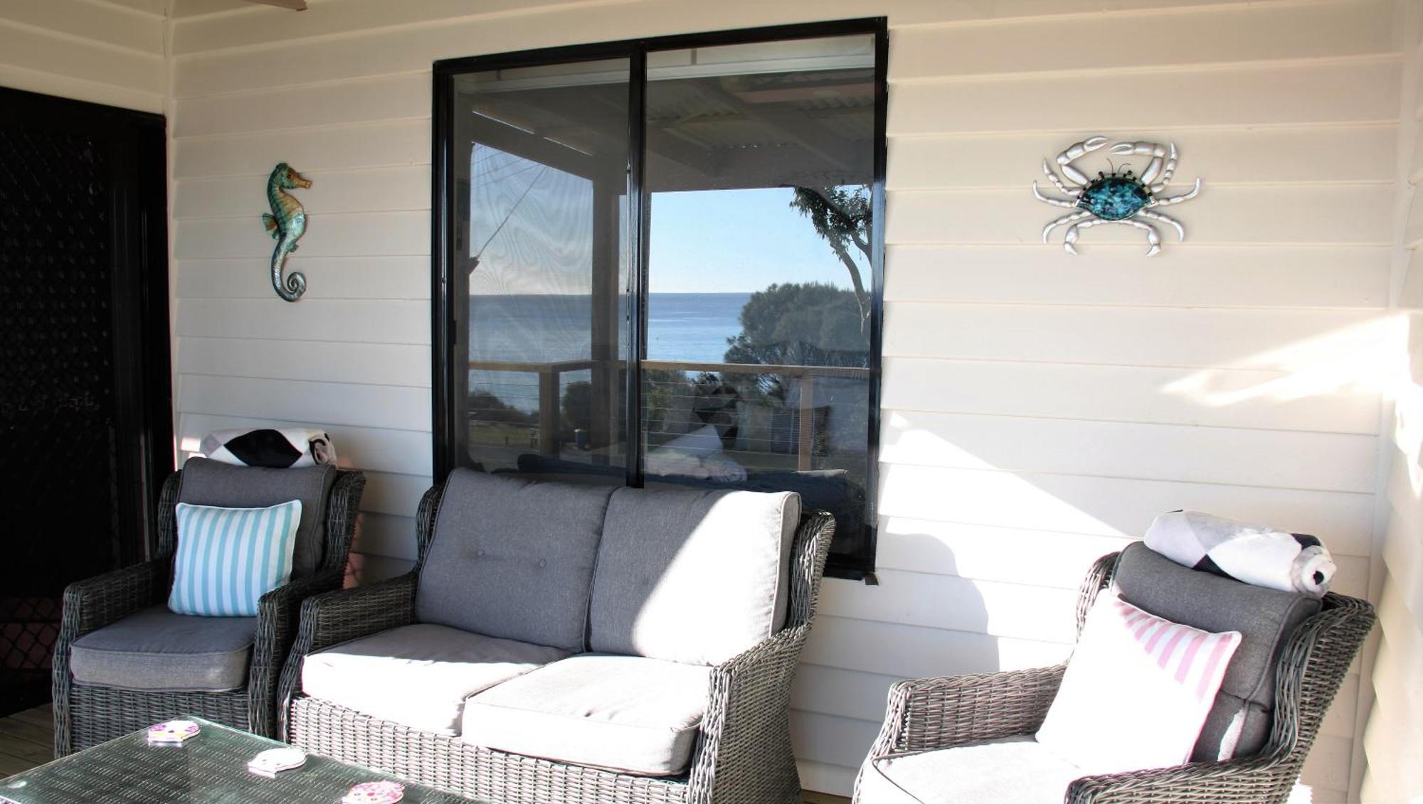 Kingfisher Cottage Beachfront At The Binalong Bay Dış mekan fotoğraf