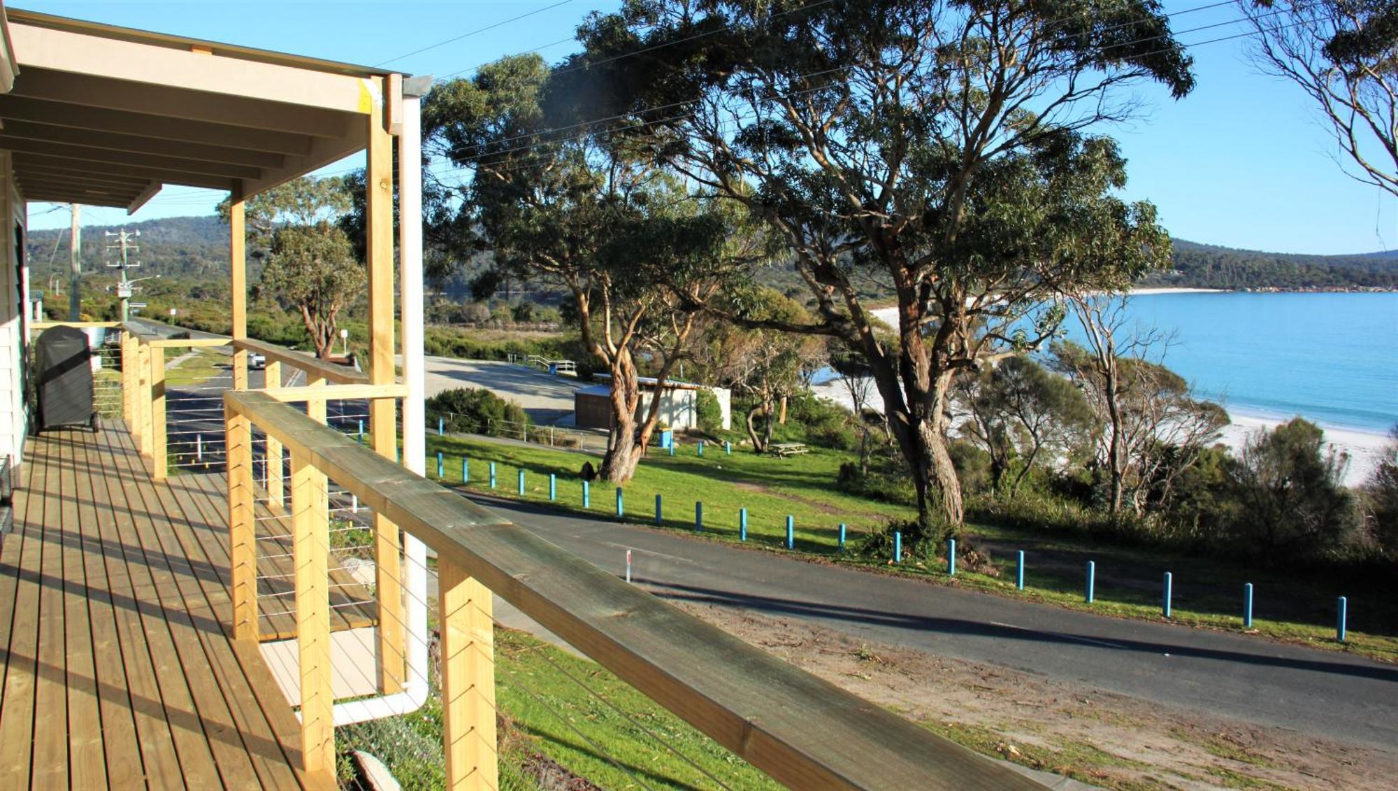 Kingfisher Cottage Beachfront At The Binalong Bay Dış mekan fotoğraf
